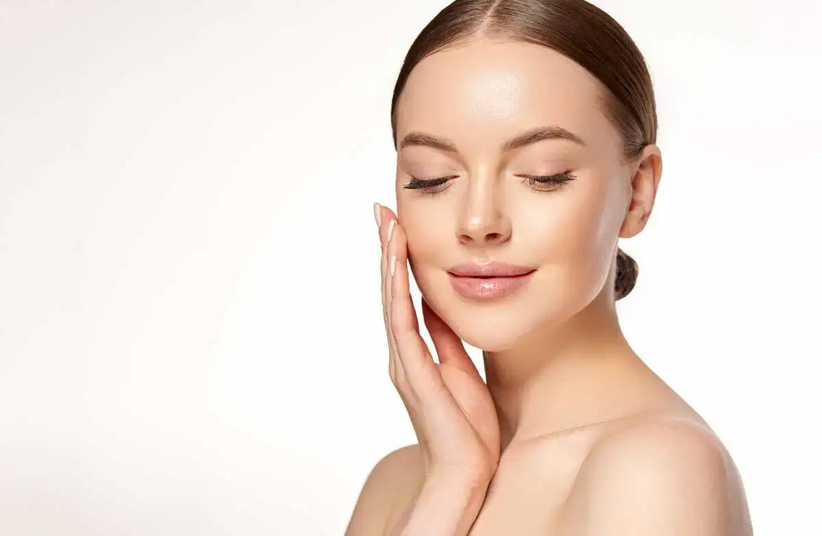 A woman is receiving dermal fillers for Fine Lines and Hollow Cheeks in Hollrah Wellness in Madisonville, LA